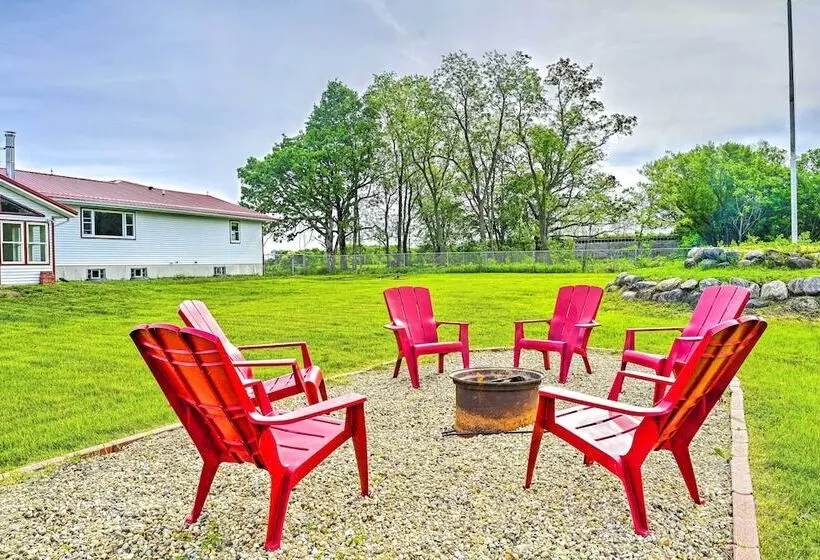 Stunning Wisconsin Retreat On Active Farm!
