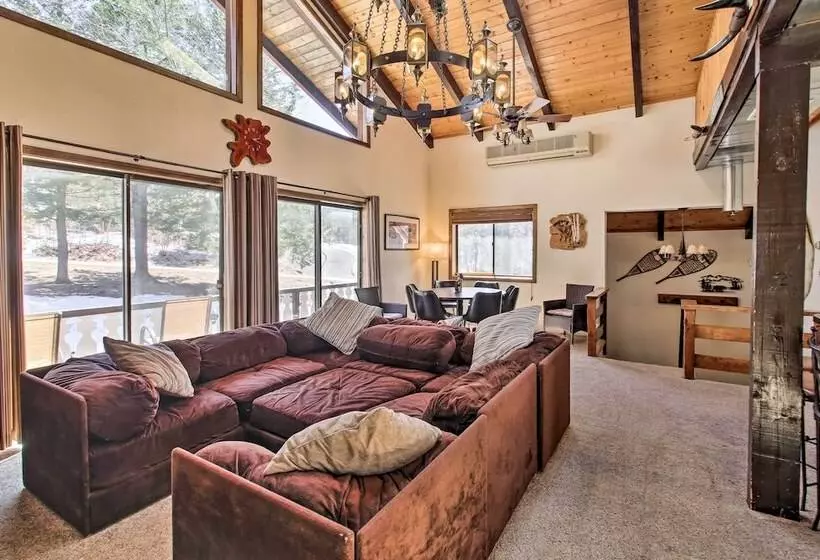 Swiss Style Chalet W/ Fireplace   Near Story Land!