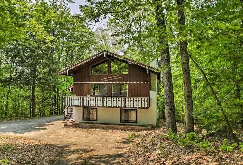 Swiss Style Chalet W/ Fireplace   Near Story Land!