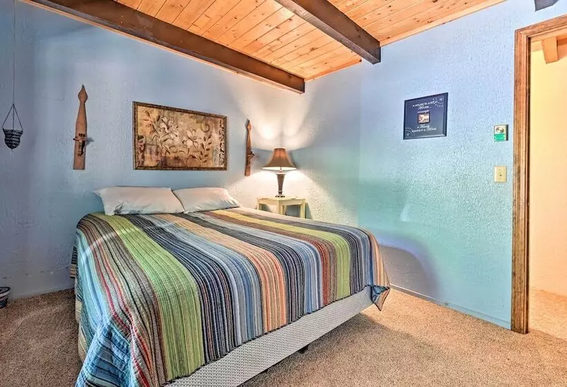 Swiss Style Chalet W/ Fireplace   Near Story Land!