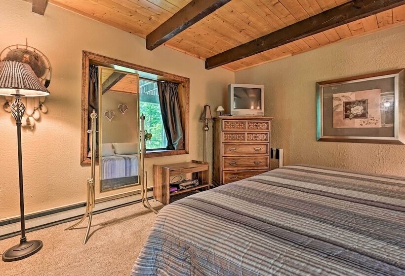 Swiss Style Chalet W/ Fireplace   Near Story Land!