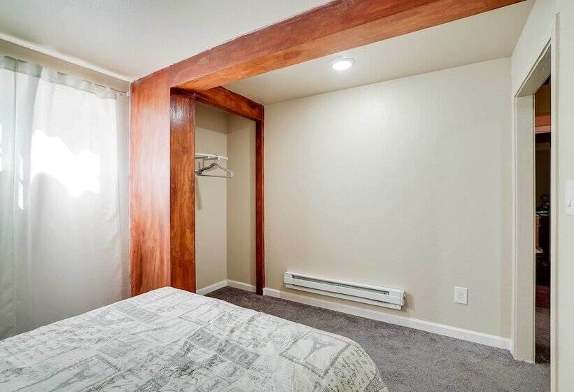 Unique Castro Valley House 30 Mi To San Fran!