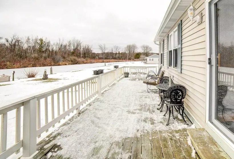Waterfront Evart House On Chippewa Lake Channel