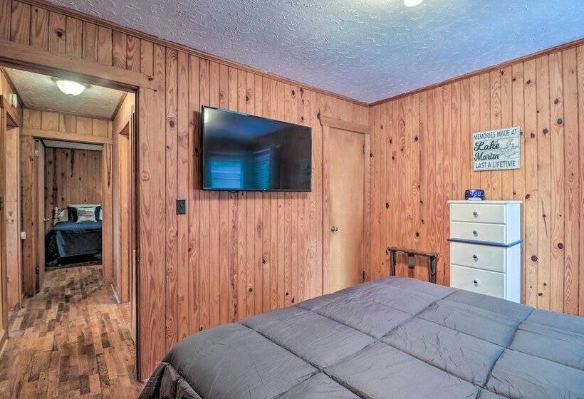 Waterfront Lake Martin Home W/ Grill & Beach!