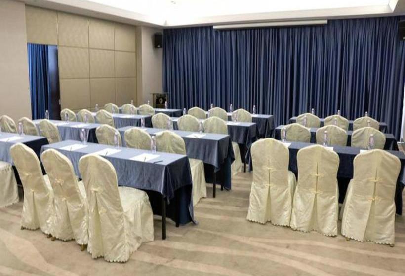 ホテル Ym Gold Olives Harmony International