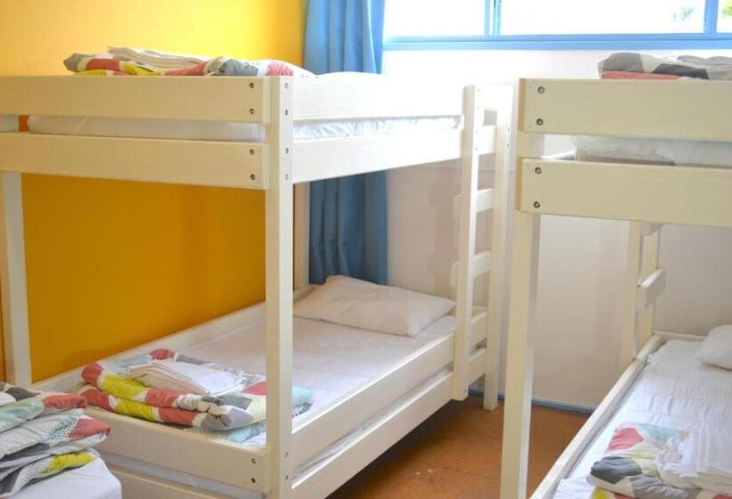 هتل Apollo Bay Backpackers