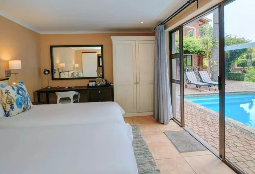 ホテル Aziza Guesthouse