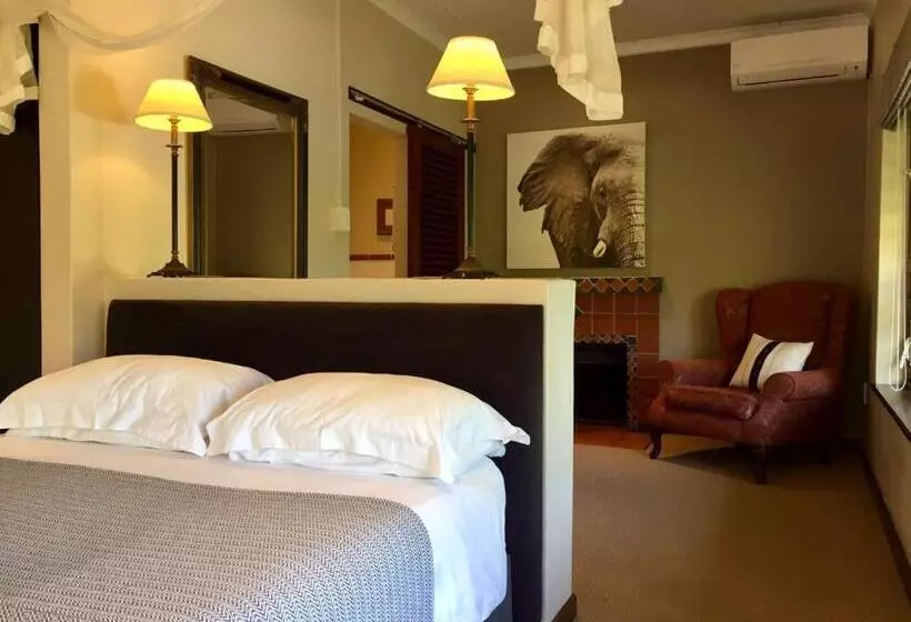 ホテル Aziza Guesthouse