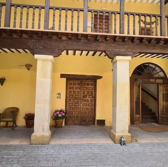 ホテル Casa Palacio Conde De Garcinarro