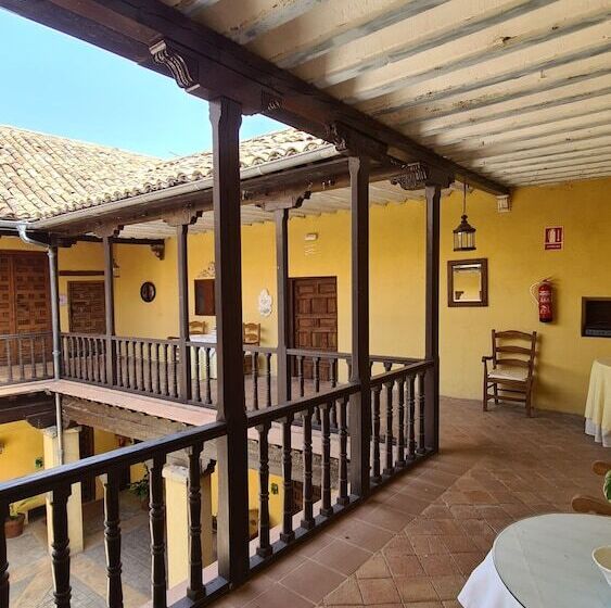 Отель Casa Palacio Conde De Garcinarro