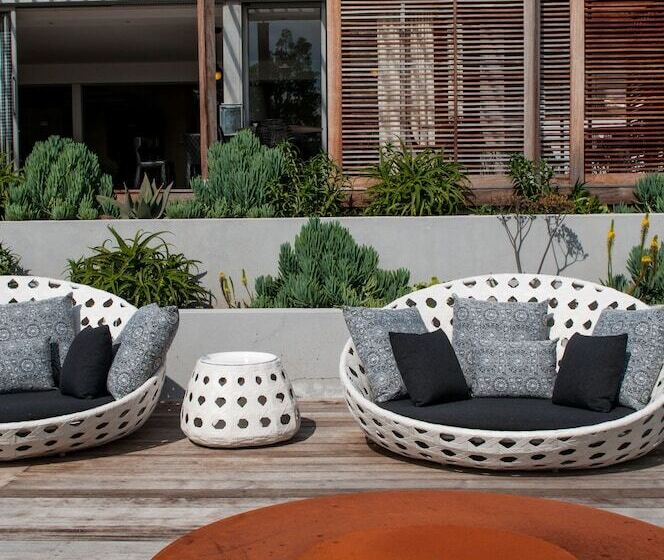 Отель Clouds Estate