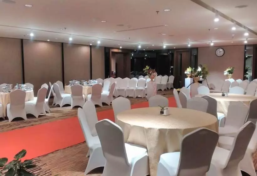 I Hotel Baloi Batam