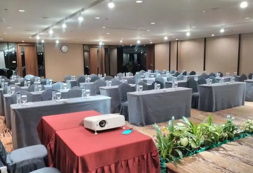 I Hotel Baloi Batam