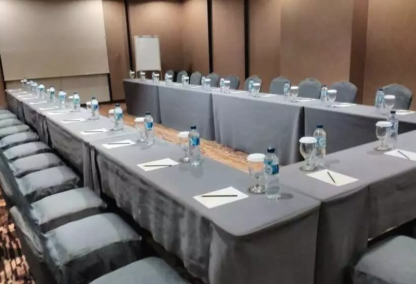I Hotel Baloi Batam