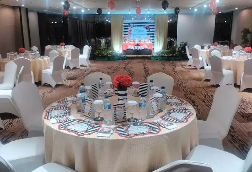 I Hotel Baloi Batam
