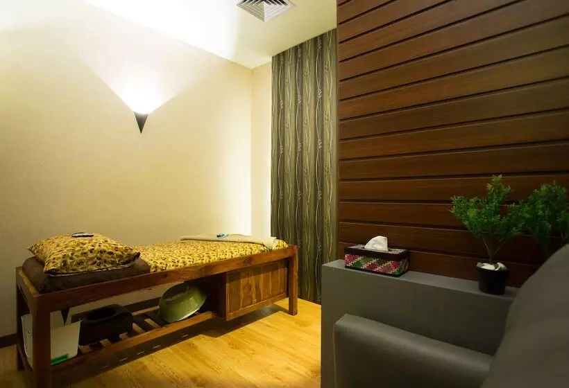 I Hotel Baloi Batam
