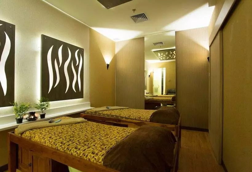 I Hotel Baloi Batam