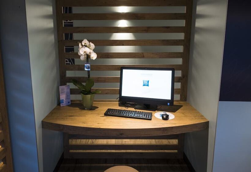 호텔 Ibis Budget Sallanches Pays Du Mont-blanc