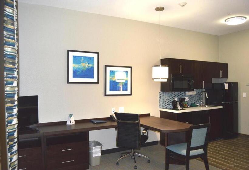 فندق Mainstay Suites Midland