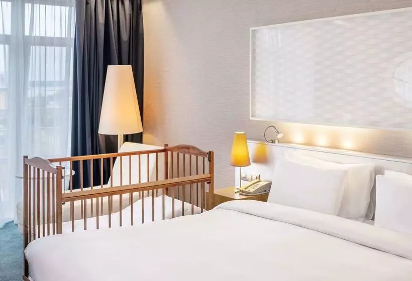 ホテル Radisson Resort, Zavidovo