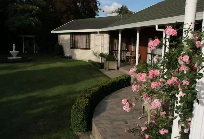 ホテル Somersal Bed & Breakfast