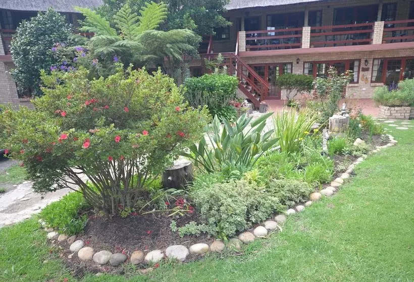 ホテル Storms River Guest Lodge