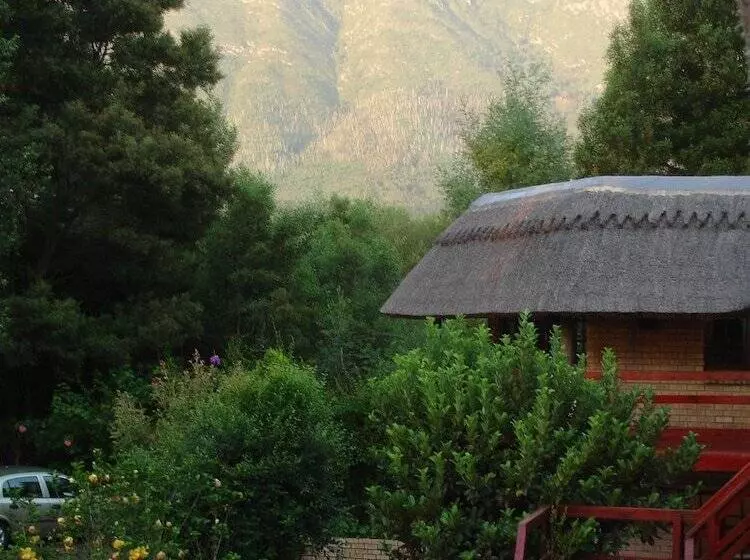 ホテル Storms River Guest Lodge
