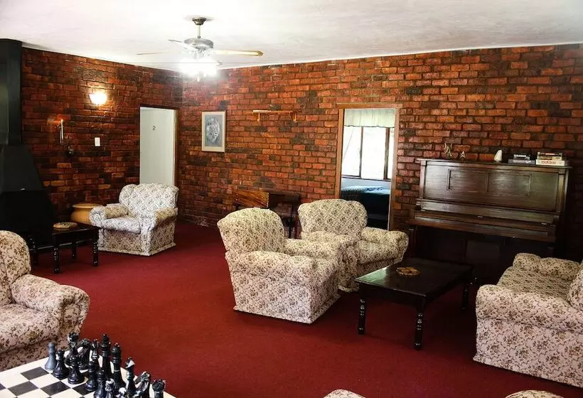 ホテル Storms River Guest Lodge