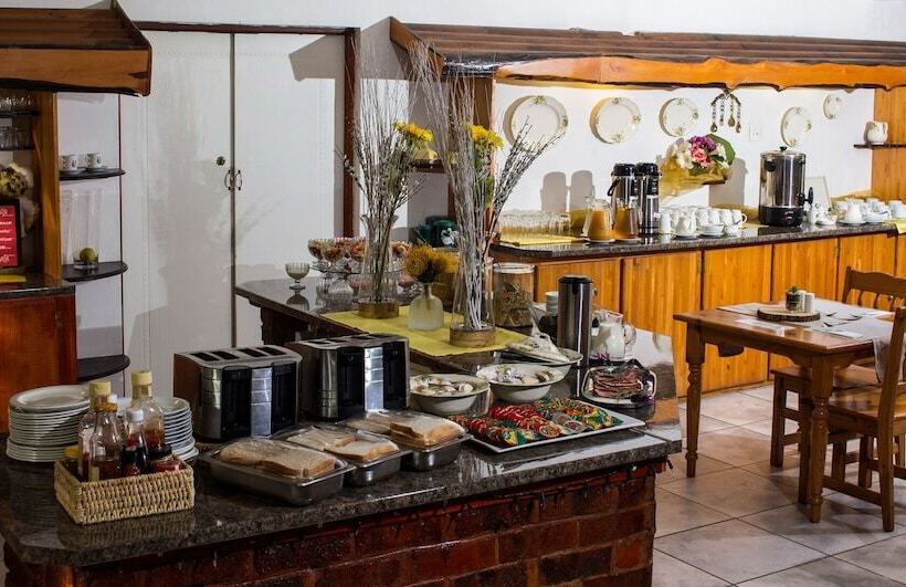 فندق Storms River Guest Lodge