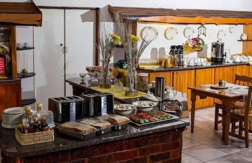 ホテル Storms River Guest Lodge