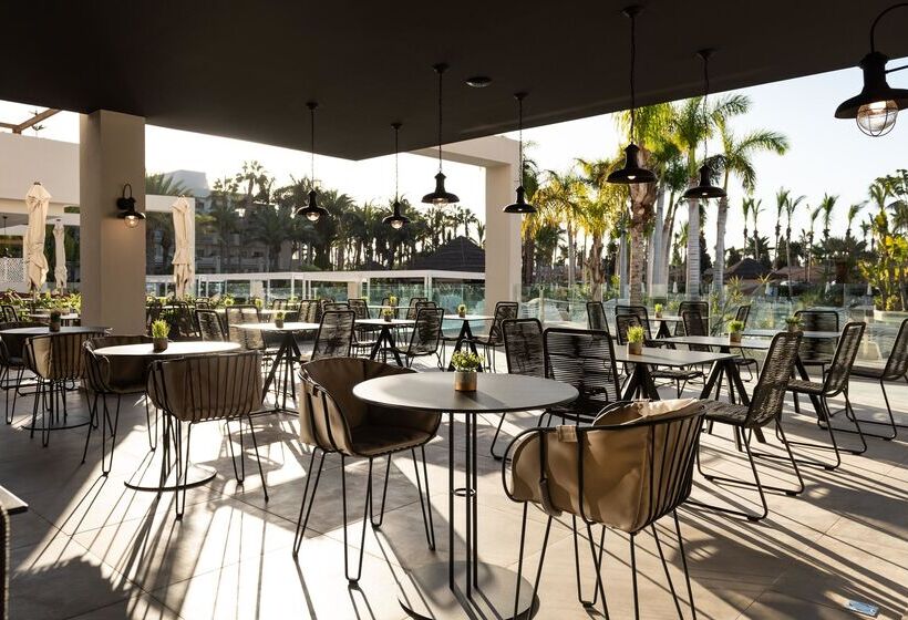 בית מלון כפרי Tabaiba Princess