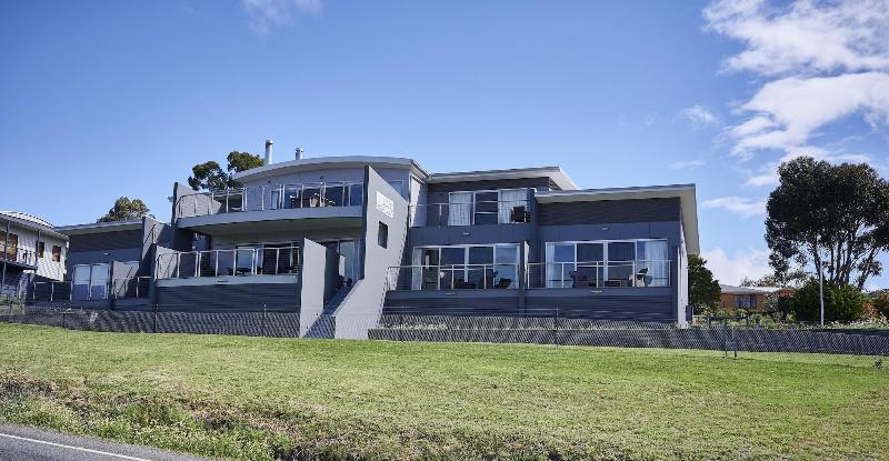 בית מלון כפרי The Cove Kettering