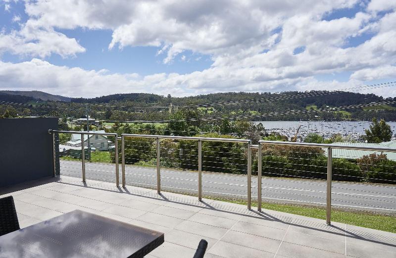 בית מלון כפרי The Cove Kettering