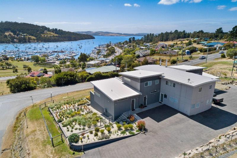 בית מלון כפרי The Cove Kettering