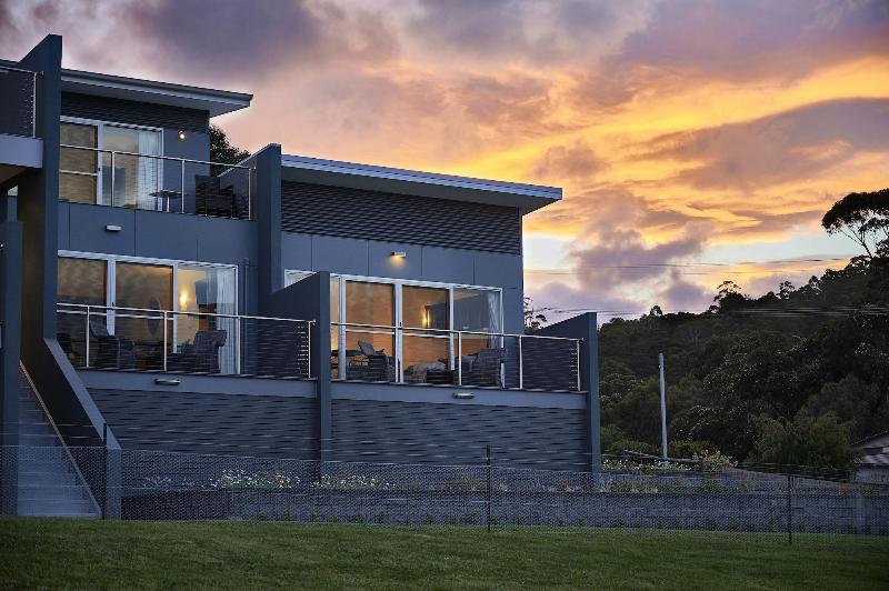 בית מלון כפרי The Cove Kettering