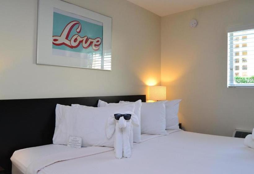 فندق The Reef A North Beach Village Resort