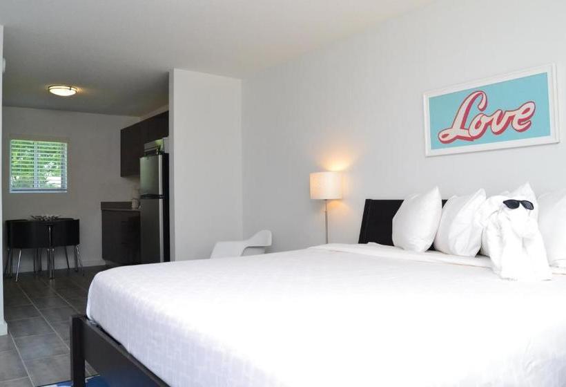 فندق The Reef A North Beach Village Resort