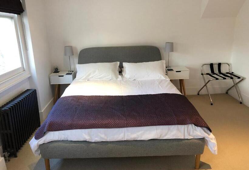 Kennington B & B