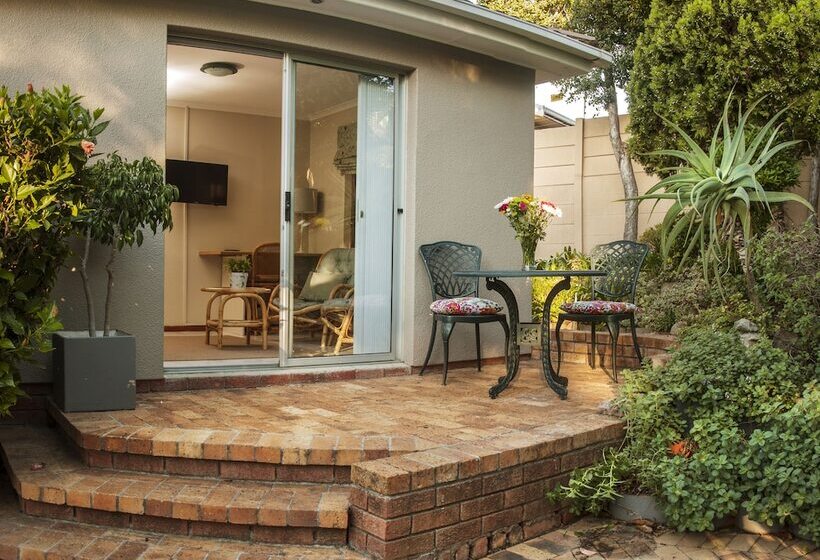 Пансион Maroela House