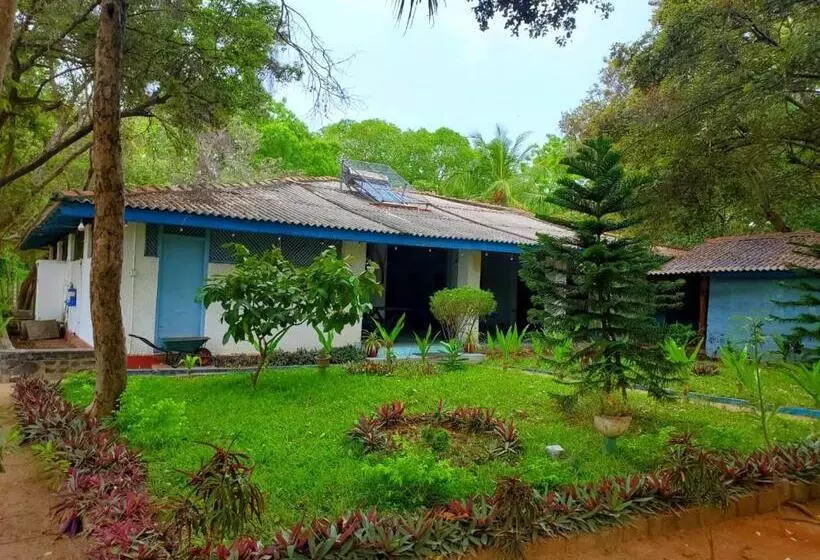 ペンション Secret Escape Nilaveli Ayurveda Hotel & Spa