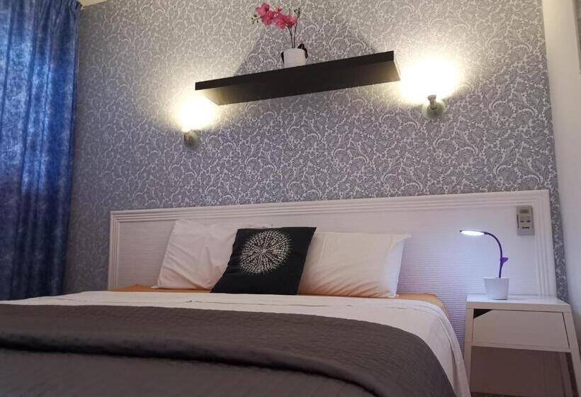 Rainbow Golf - Gay Men Only Resort