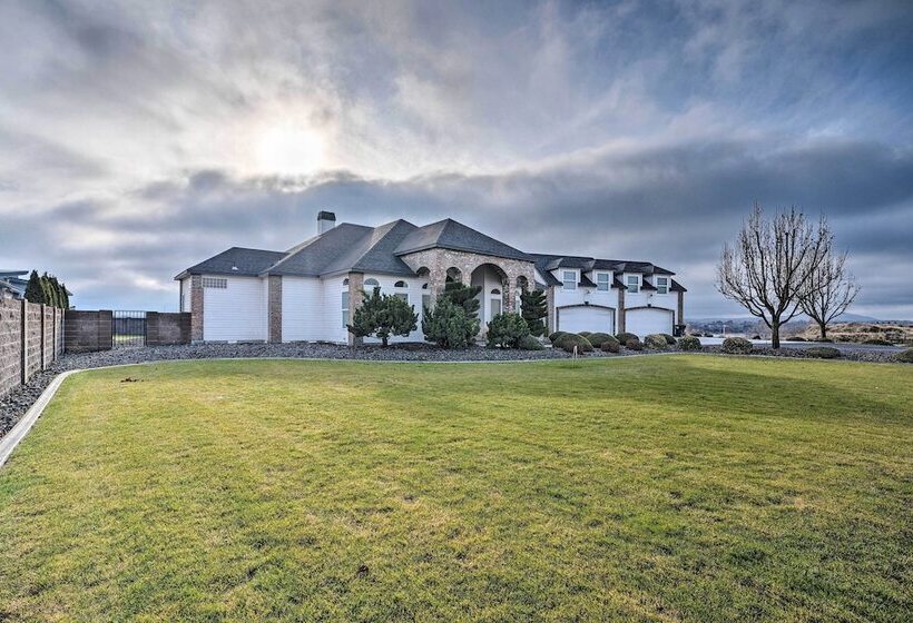 Chic Washington Wine Country Vacation Rental!