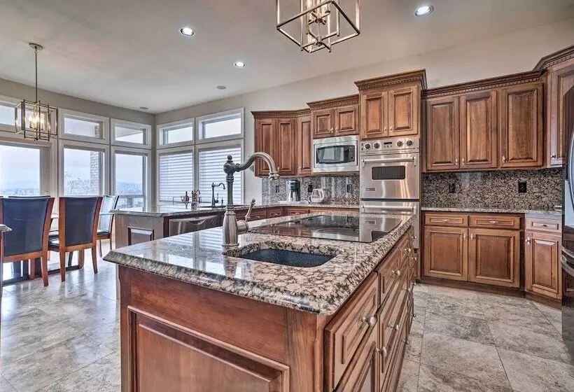 Chic Washington Wine Country Vacation Rental!