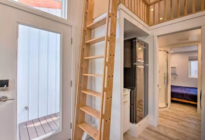 Convenient Salt Lake Tiny Home With Chic Interior!