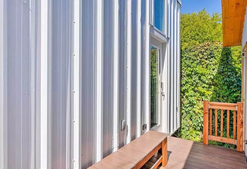 Convenient Salt Lake Tiny Home With Chic Interior!