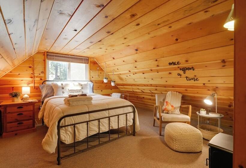 3 Mi To Big Trees State Park: Cabin W/ Scenic Deck