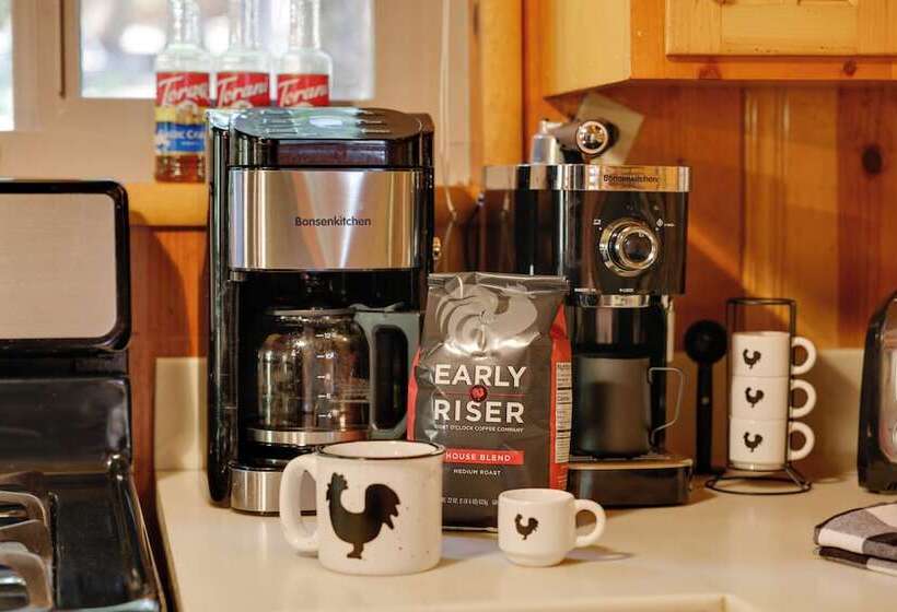 3 Mi To Big Trees State Park: Cabin W/ Scenic Deck