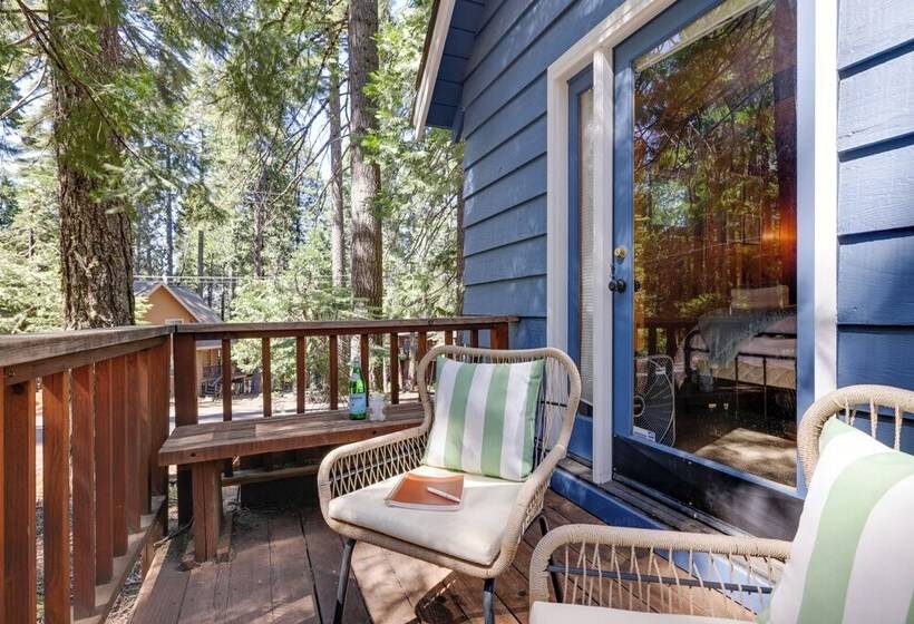 3 Mi To Big Trees State Park: Cabin W/ Scenic Deck