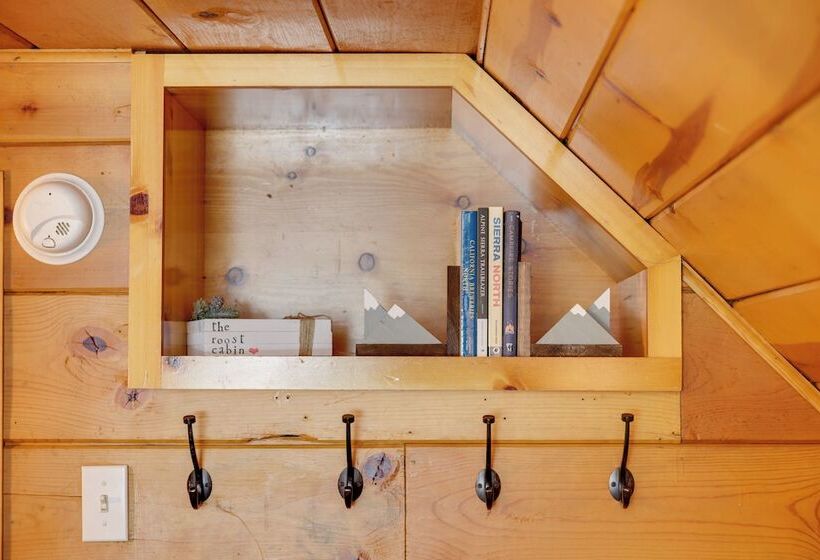 3 Mi To Big Trees State Park: Cabin W/ Scenic Deck