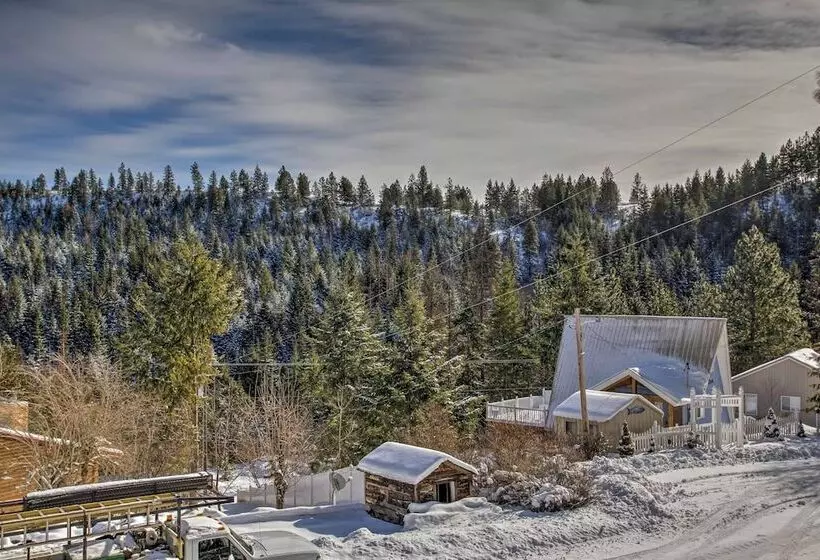 Cozy Worley Cabin W/ Lake Access + Gas Grill!